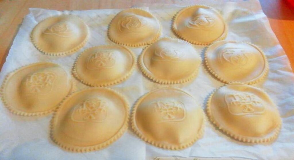 Marchio Igp per la seada, terzo prodotto sardo a ottenere il bollino gialloblù 2 Seadas fresche