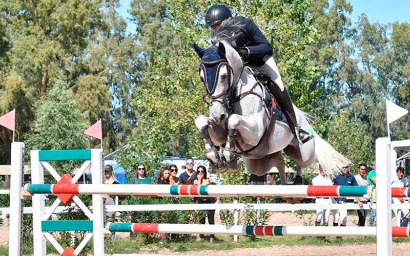 Salto ostacoli Chilivani Meloni su Vadir