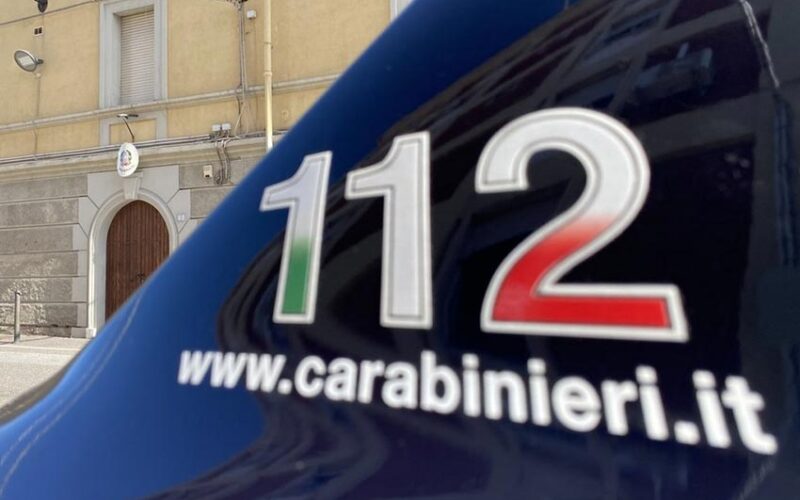 Carabinieri auto