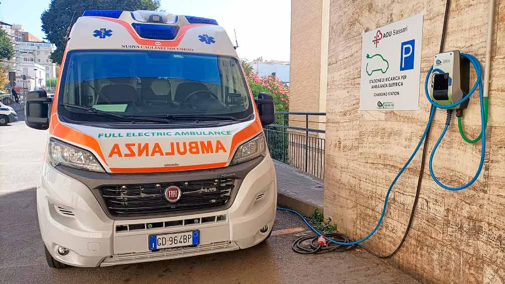 Nuova ambulanza elettrica Aou Sassari