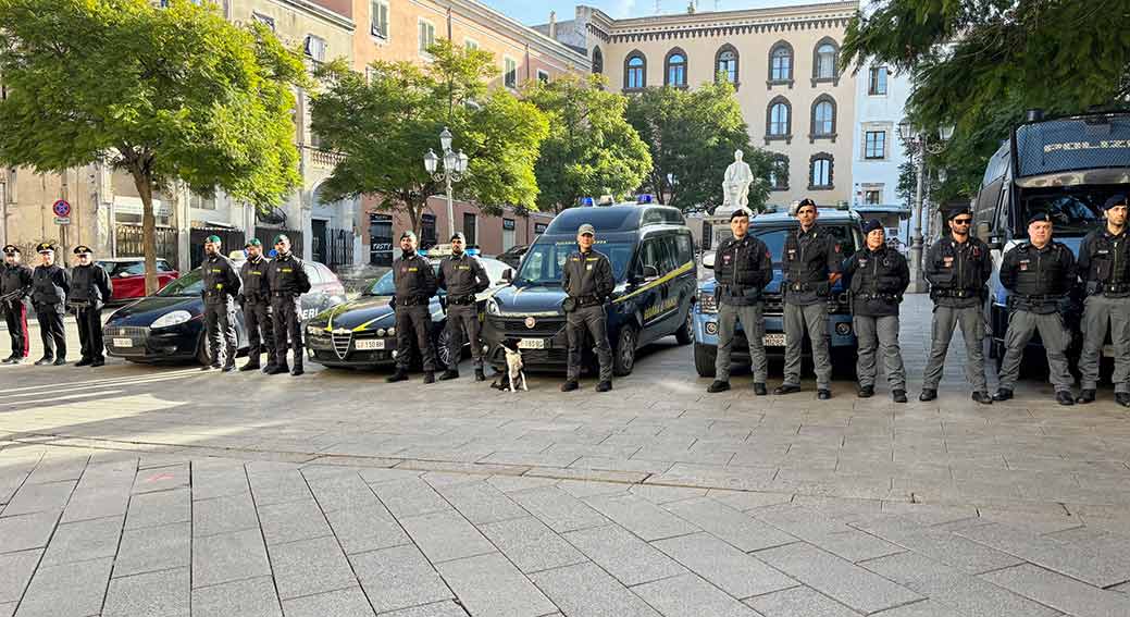 Centro storico di Sassari controllo delle Forze Ordine