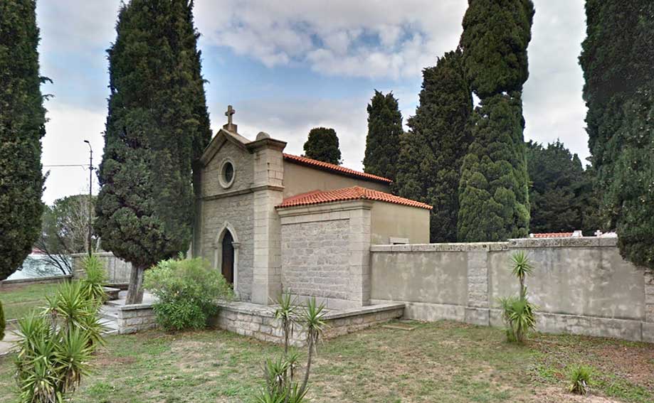 Cimitero Monti