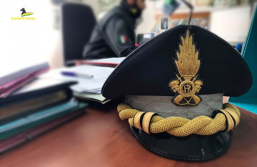 Guardia di Finanza cappello