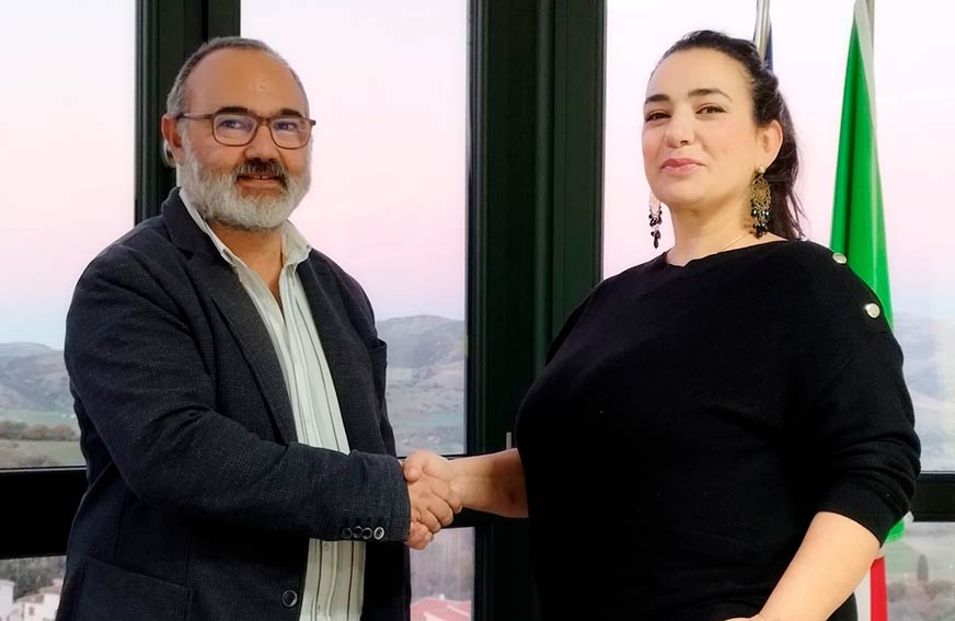 A Cargeghe nasce la Pro Loco, sarà guidata da Rosalia Addis 1 Il sindaco di cargeghe Ruiu e la presidente della Pro Loco Rosalia Addis