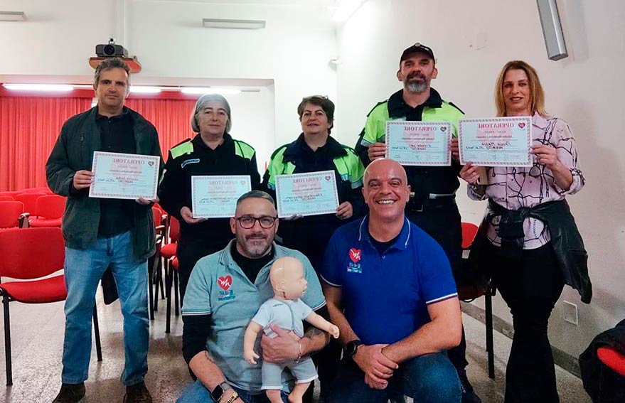 Ozieri. Polizia Locale, concluso con successo il corso sull’uso del defibrillatore 1 Corso BLSD Polizia Locale Ozieri
