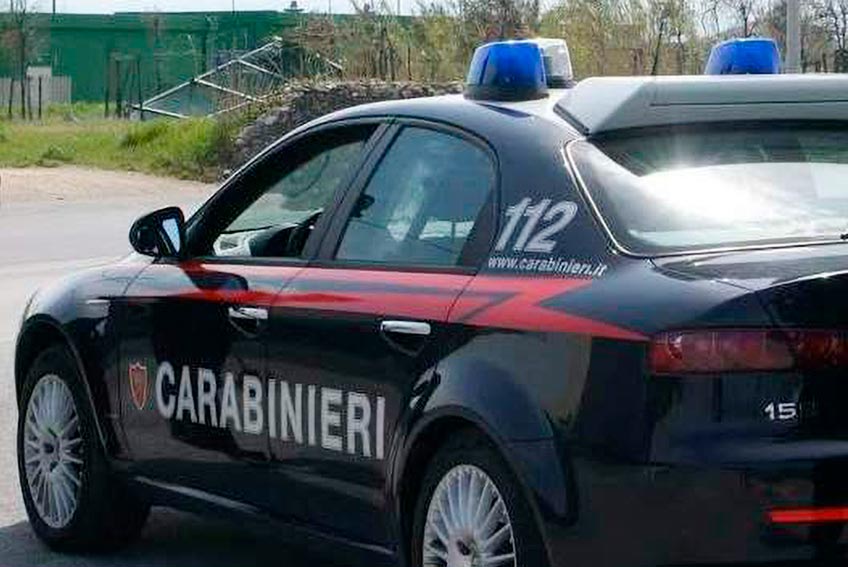 Carabinieri auto