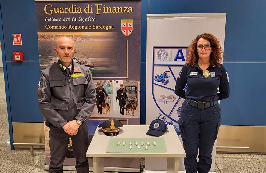 Arresto corriere droga aeroporto Elmas