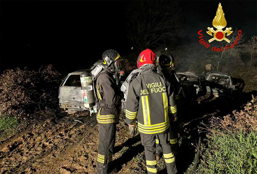 Incendio auto Lodine