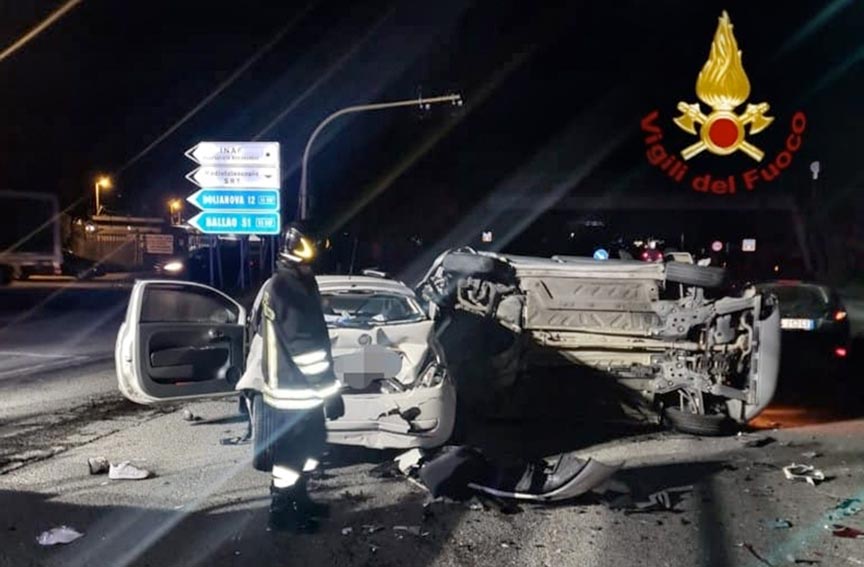 Monserrato. Schianto tra 4 auto sulla 554, un ferito grave 2 Incidente Monserrato