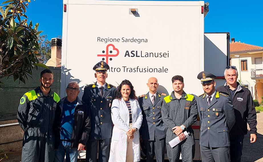 Guardia di Finanaza Tortoli dona sangue