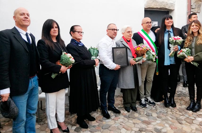 Oliena premiate 5 donne locali