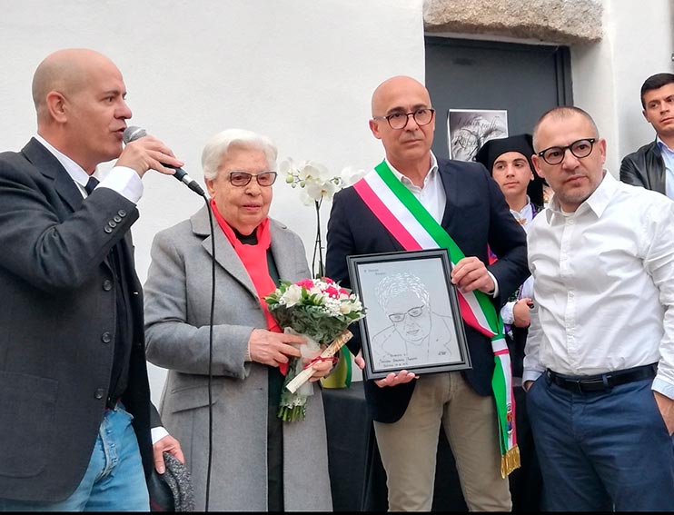 Premiazione Dolores Turchi Oliena