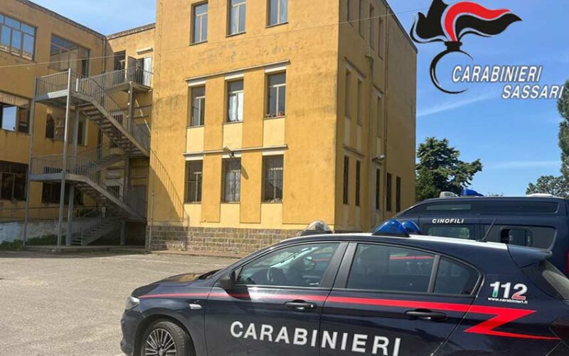 Carabinieri Oschiri scuola