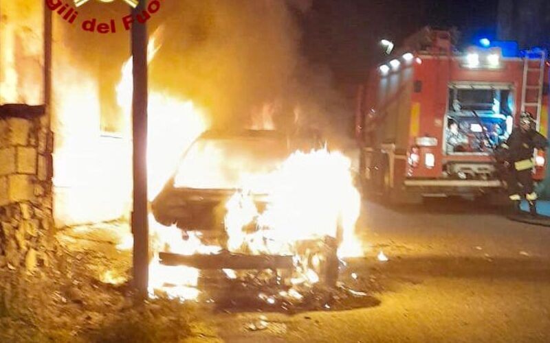 Incendio auto Fonni