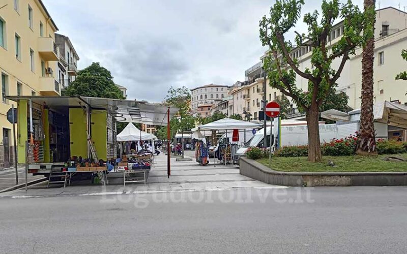 Piazza Garibaldi Ozieri mercato