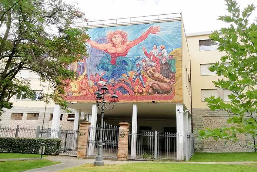 Ozieri, la scuola Grazia Deledda diventa centro estivo 1 Scuola Grazia Deledda Ozieri 1