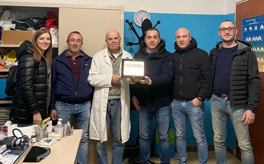 Burgos saluta il dottor Baingio Carta, medico di base nel paese per 34 anni 1 Medico burgos Baingio Carta