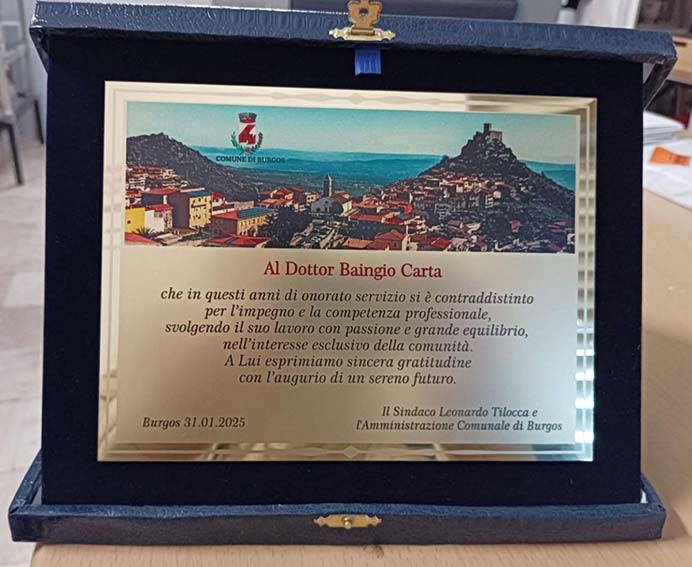 Burgos saluta il dottor Baingio Carta, medico di base nel paese per 34 anni 2 targa burgos medico