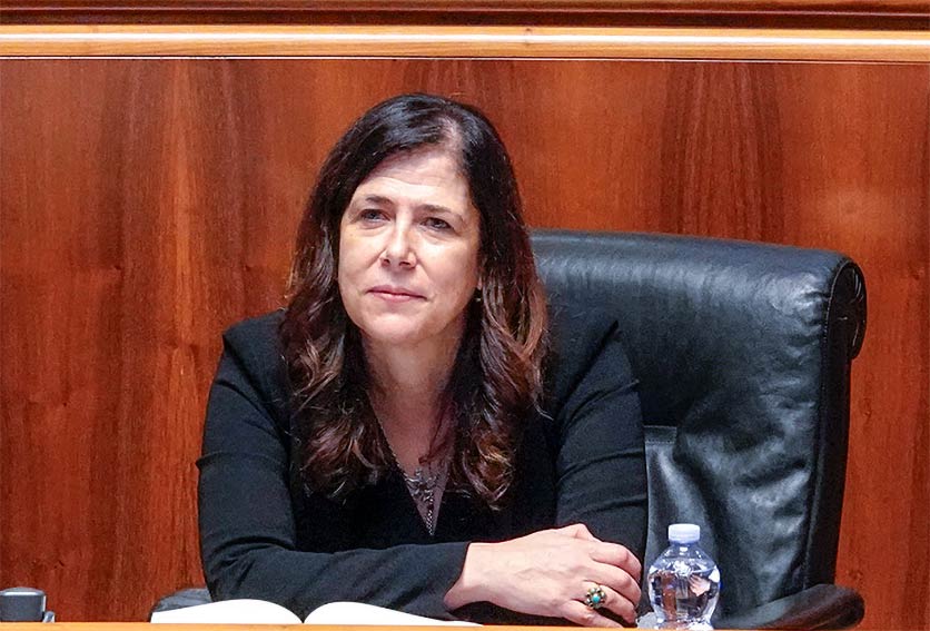 Il M5s fa quadrato intorno alla presidente Todde. Fratelli d'Italia chiede di andare al voto 1 Alessandra Todde
