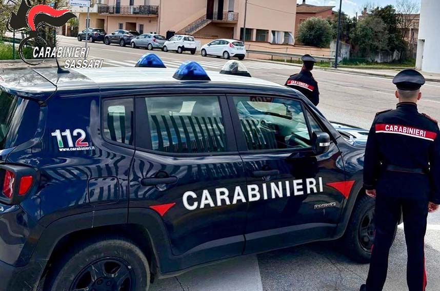 Olbia, 23enne arrestato per il furto di due portafogli 1 Carabinieri Olbia