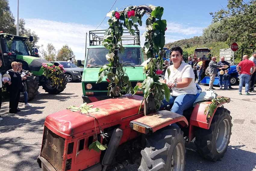 Illorai: tra fede e tradizione celebrato Sant'Isidoro, patrono e protettore di contadini e raccolti 2 Festa San Isidoro illorai