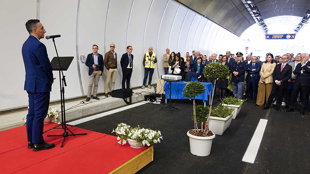 Statale 131 Dcn. Ultimati i lavori nella galleria "S’Iscala", tra Budoni e Posada 2 Inaugurazione galleria SIscala
