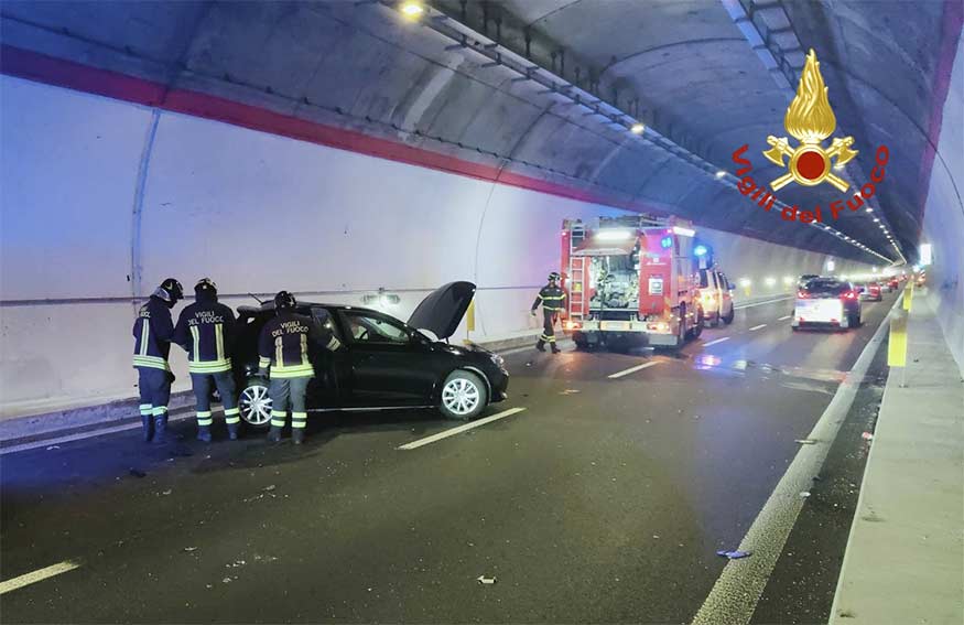 San Teodoro. Incidente nella galleria “Li Cuponeddi”, feriti 2 turisti tedeschi 1 incidente San teodoro galleria Li Cuponeddi