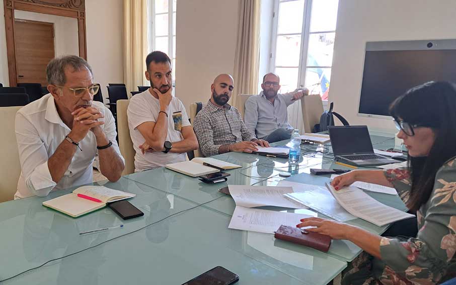 Dermatite dei bovini, l'Asl di Sassari al lavoro per arginate la diffusione della malattia 2 Associazioni di categoria unita crisi Dermatite