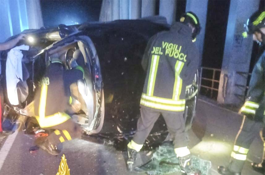 Incidente nella notte sulla ex 125 a Jerzu: due feriti, uno estratto dalle lamiere 1 Incidente Jerzu