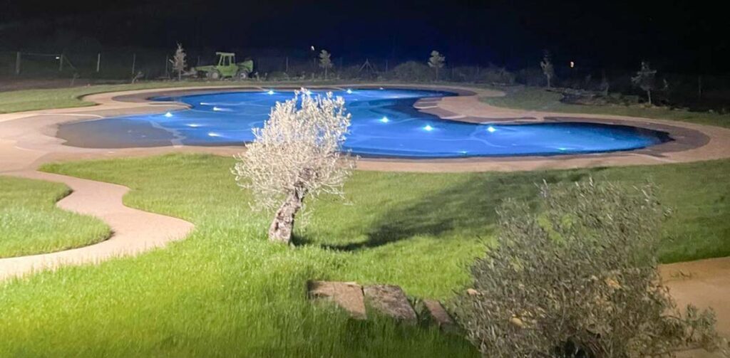 Tula, venerdì l'inaugurazione della piscina comunale 3 Piscina Tula in Notturna