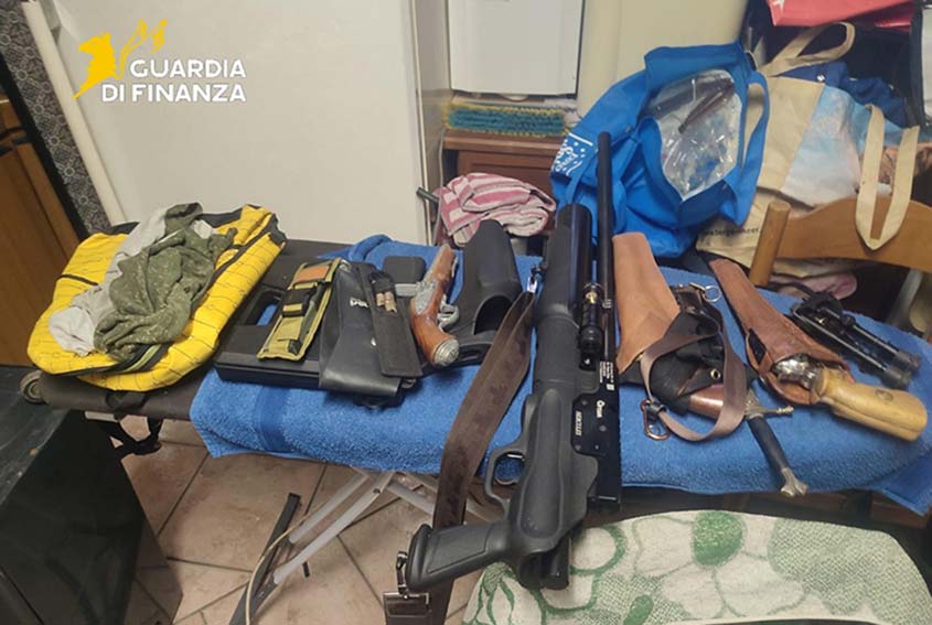 Sequestro armi Porto Torres