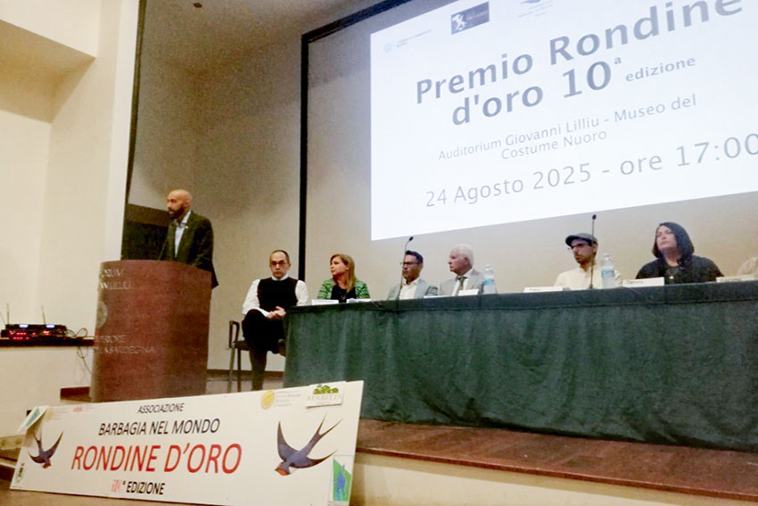 Nuoro. L’associazione “Barbagia nel mondo” omaggia le eccellenze dell'emigrazione nuorese 1 Premio Rondine dOro Nuoro