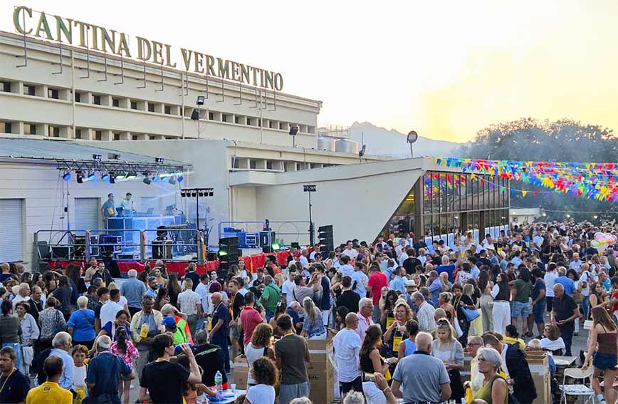 Monti, ancora un boom di presenze alla “Sagra del Vermentino” 1 Sagra del Vermentino Monti 2025