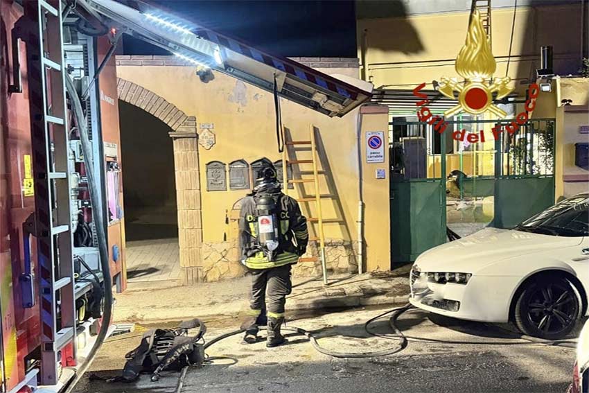 incendio casa Monserrato