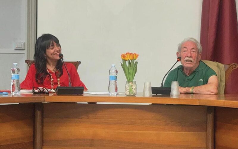 Mario Ara presentazione Ozieri LErede