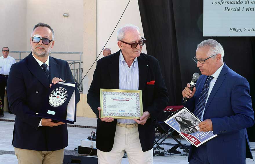 Premio Maria Carta 2025, consegnati ieri a Siligo i riconoscimenti a Bennato, Salmo e Ligas 4 Premiazione SellaMosca