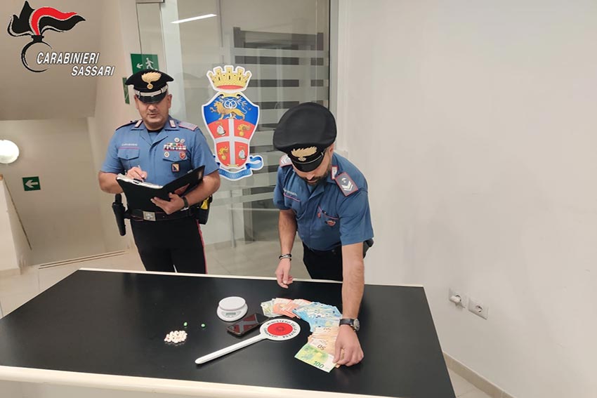 Valledoria. In casa eroina e cocaina, arrestato un ragazzo 1 Arresto per droga a Valledoria