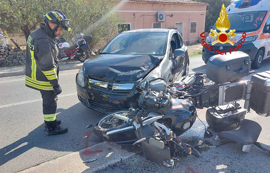 Scontro auto-moto sulla SS 125 a San Teodoro: un ferito grave 1 Incidente San Teodoro
