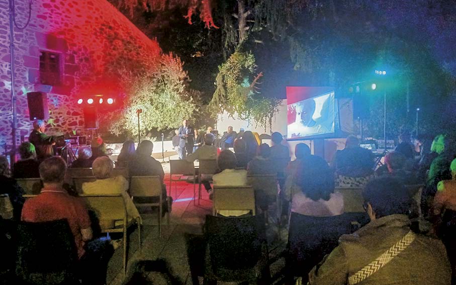 Oschiri, grande successo per la serata dedicata all'intellettuale Mimmo Bua 2 Oschiri Mimmo Bua
