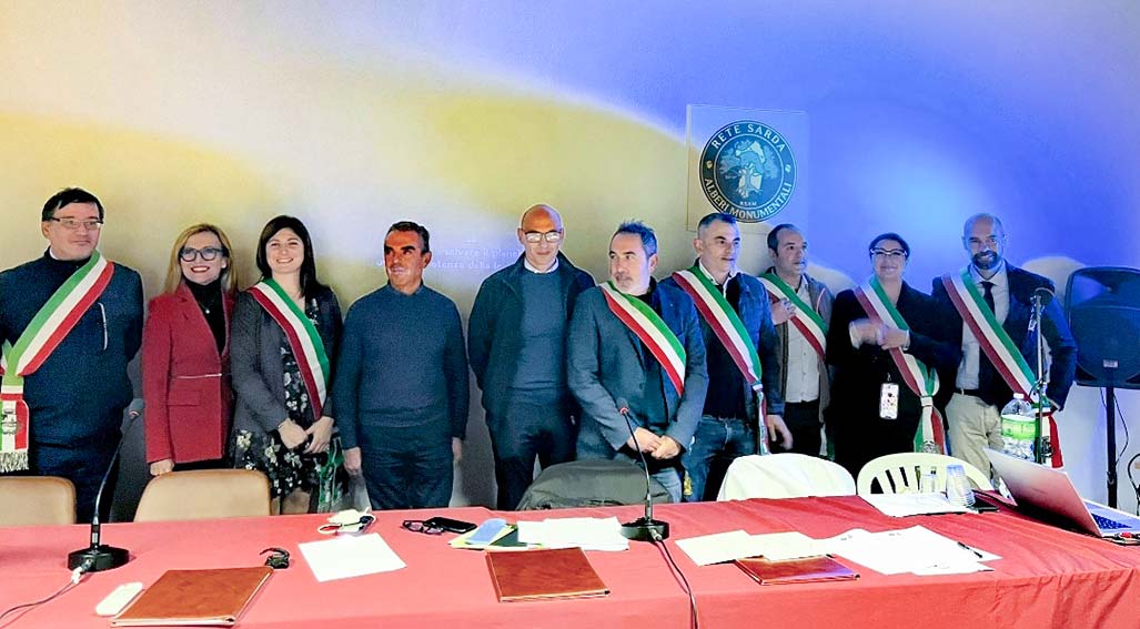 Sottoscritto a Illorai l'accordo per la costituzione della Rete sarda degli alberi monumentali 1 Convegno Illorai Alberi monumentali