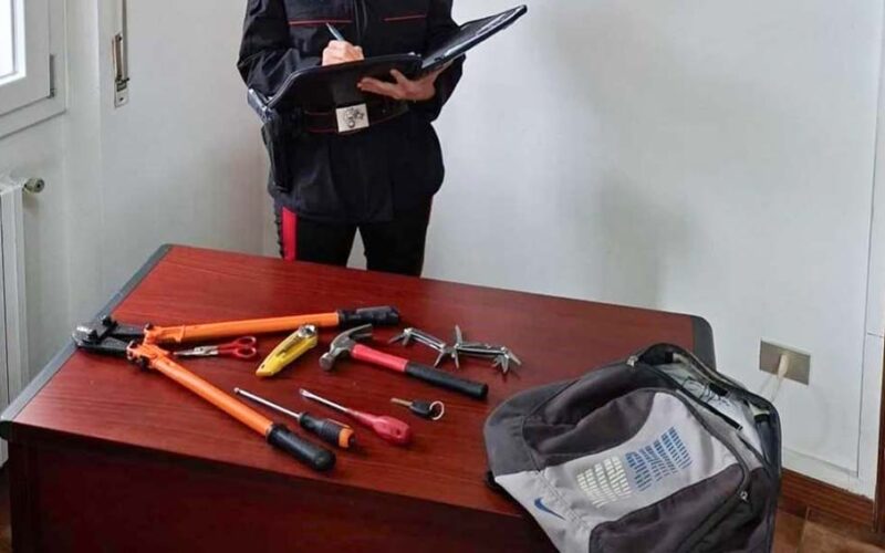 Ladro auto arrestato a Ossi