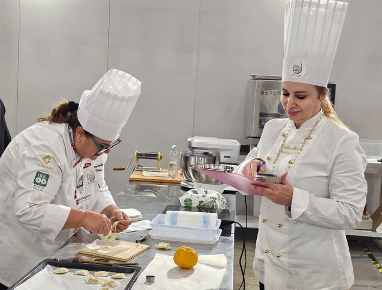 Siniscola, il pane di Maria Grazia Frau conquista la medaglia d'oro ai Campionati mondiali di Arezzo 2 Maria Grazia Frau 2