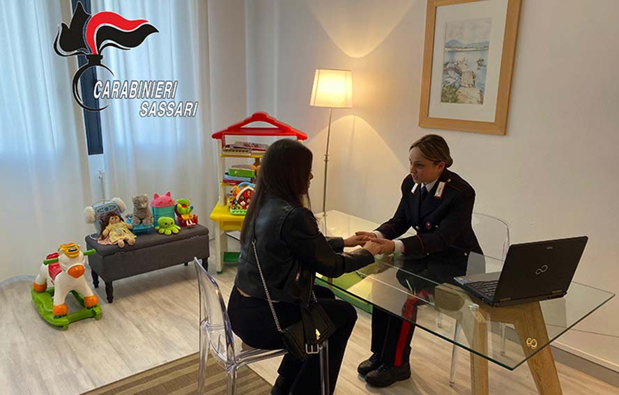 Violenza di genere, l'impegno dei Carabinieri di Sassari: 501 donne assistite in 10 mesi 1 Stanza tutta per se Carabinieri