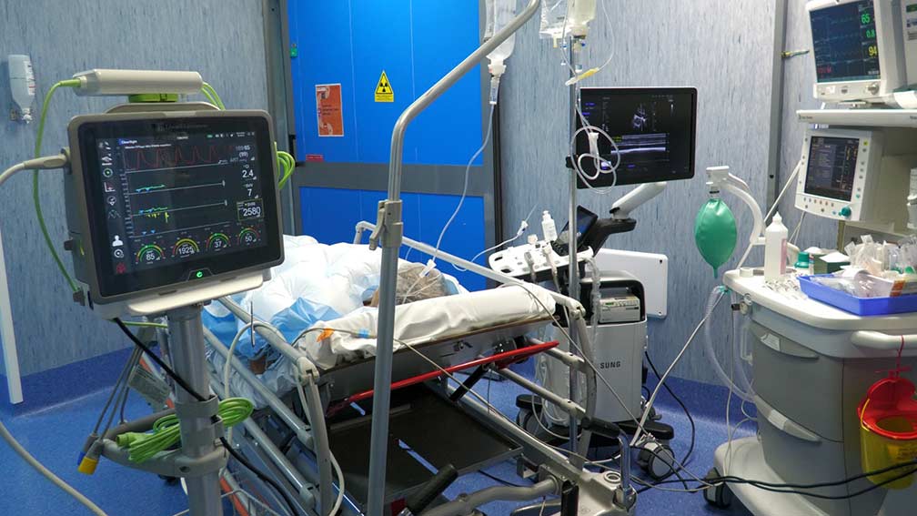 Ozieri. Il blocco operatorio del “Segni” potenziato con il monitor HemoSphere Edwards 2 monitor hemospere ospedale ozieri 5