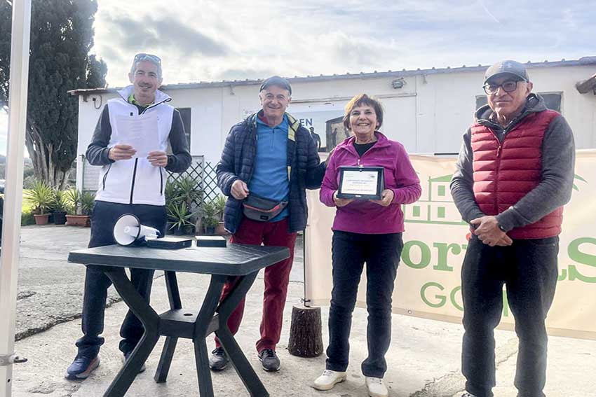 Golf, a Florinas Mario Conti e Rosangela Nieddu si laureano campioni regionali di Pitch & Putt 1 Campionati regionali golf a Florinas