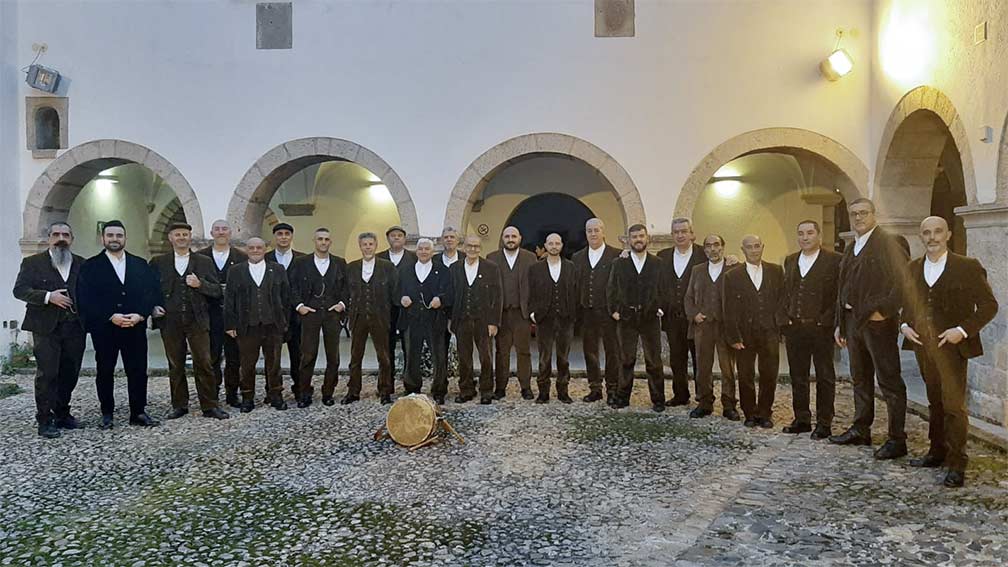 Il Premio Biennale Città di Ozieri ai cori “Gusana” di Gavoi, “Santu Nigola” di Ortueri e “Urisè” di Orosei 2 Coro Gusana di Gavoi