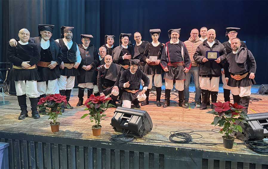 Il Premio Biennale Città di Ozieri ai cori “Gusana” di Gavoi, “Santu Nigola” di Ortueri e “Urisè” di Orosei 3 Coro Santu Nigola di Ortueri