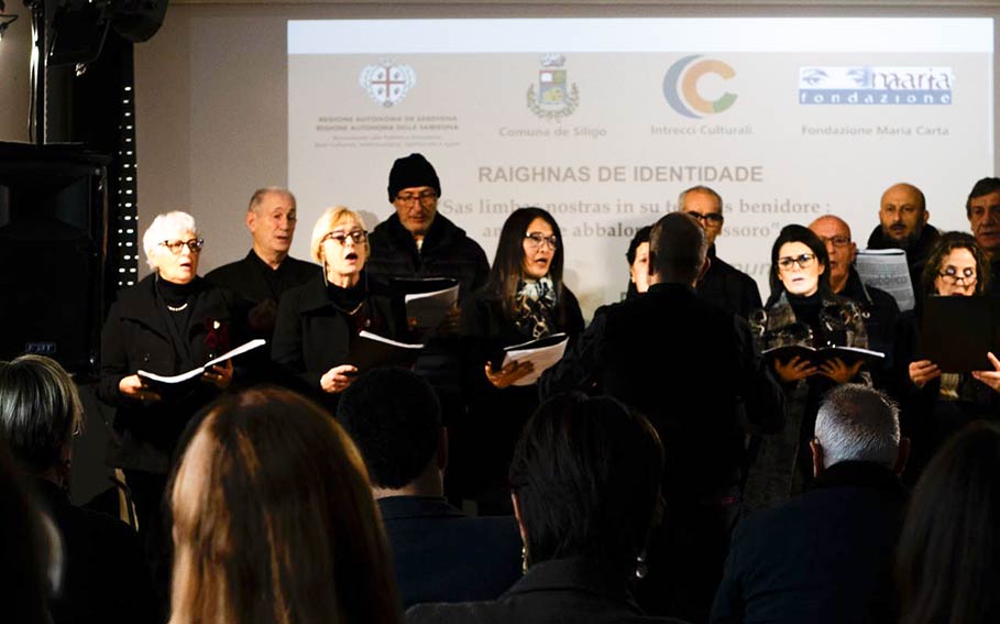 "Raighinas de identidade”, partecipato convegno a Siligo sul futuro della lingua sarda 2 Coro di Siligo