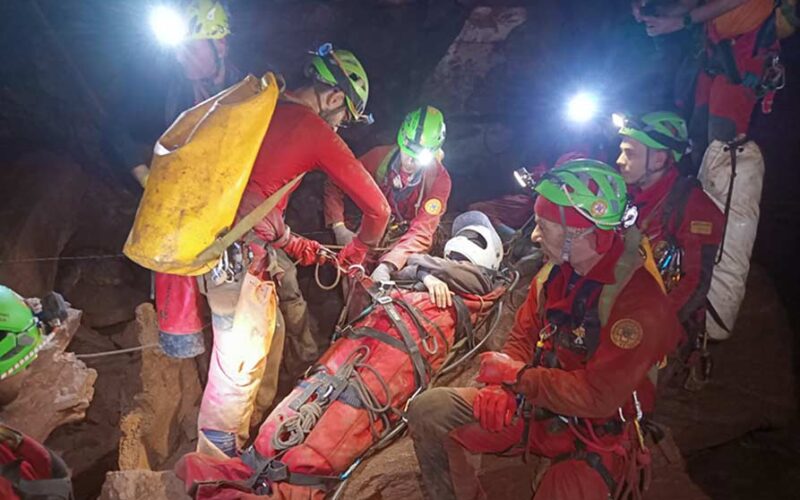Esercitazione Soccorso Alpino e Speleologico della Sardegna a Olinea