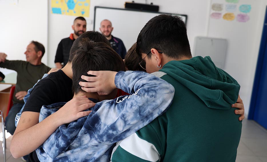 Canto a tenore, prosegue per tutto dicembre il progetto Amparu 2 Tenore in iscola